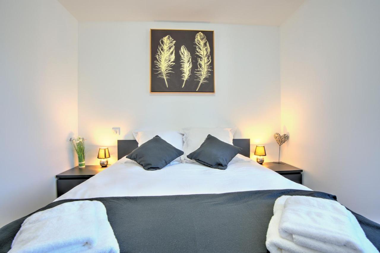Le Sabot - Netflix/Wi-Fi Fibre/Terasse - 4 Pers Appartement Banassac Buitenkant foto