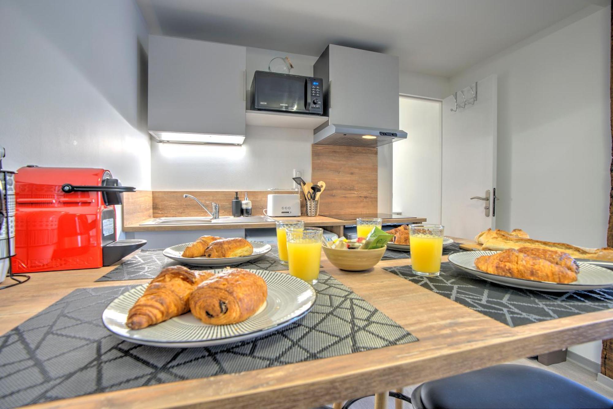 Le Sabot - Netflix/Wi-Fi Fibre/Terasse - 4 Pers Appartement Banassac Buitenkant foto